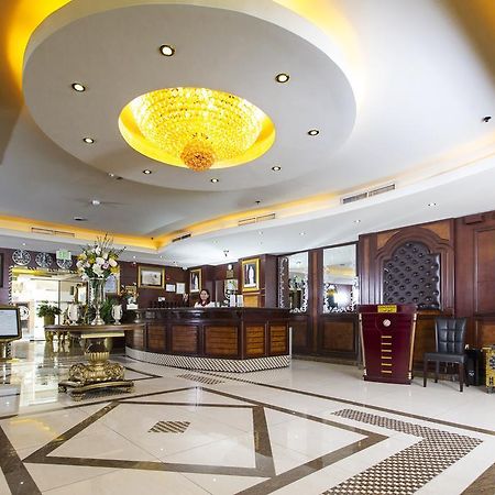 Tourist Hotel Доха Екстериор снимка