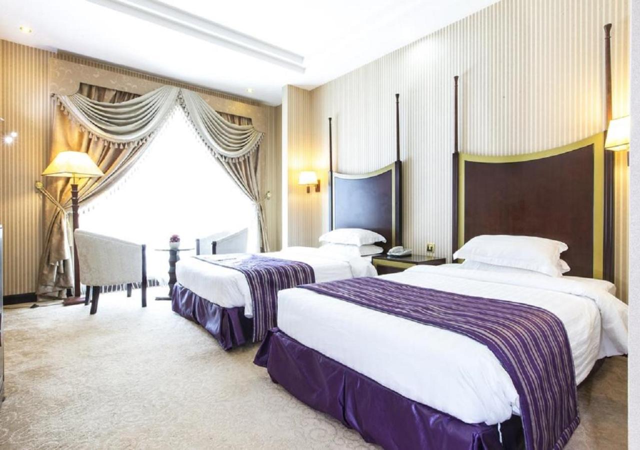 Tourist Hotel Доха Екстериор снимка