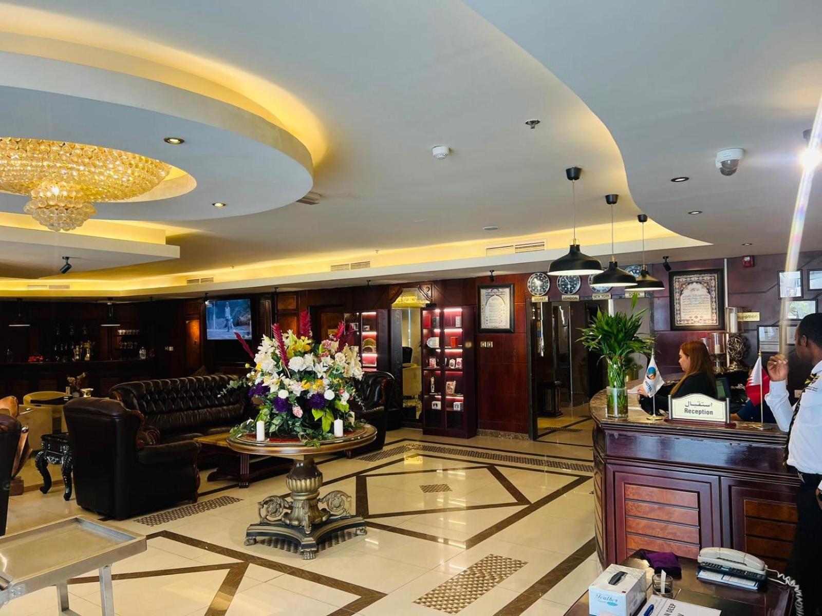 Tourist Hotel Доха Екстериор снимка