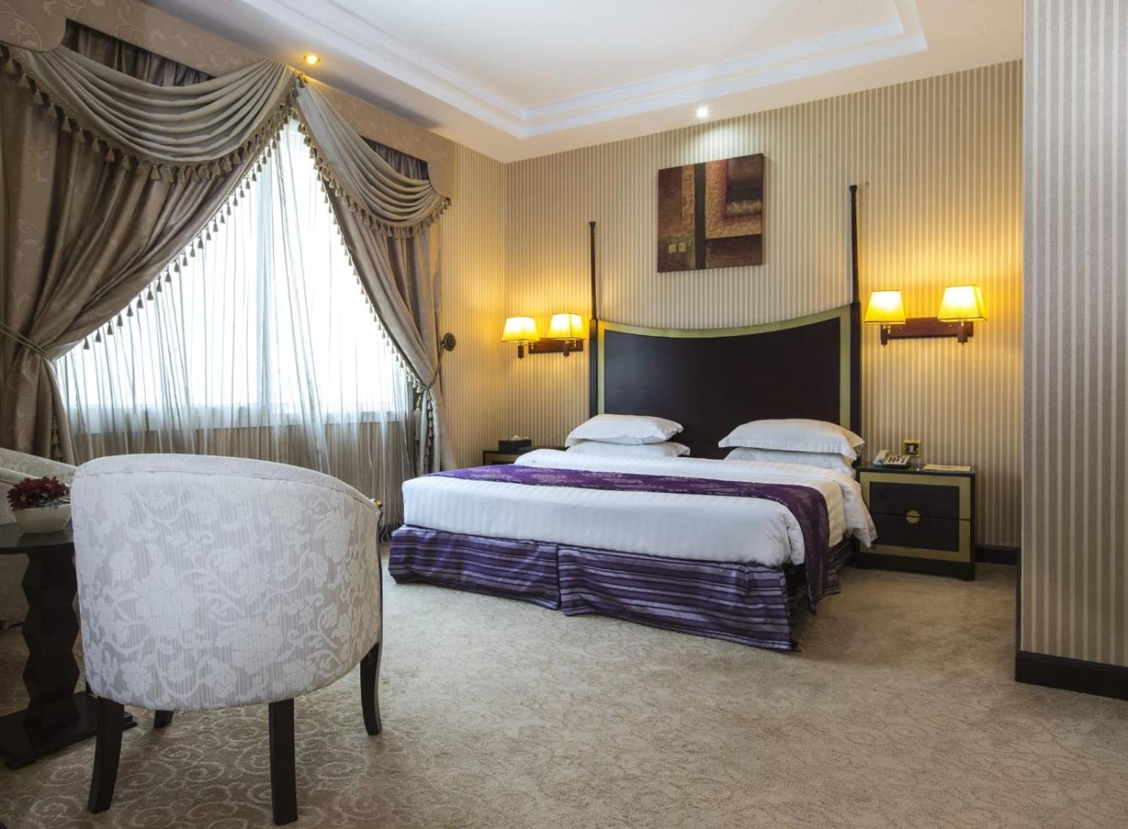 Tourist Hotel Доха Екстериор снимка